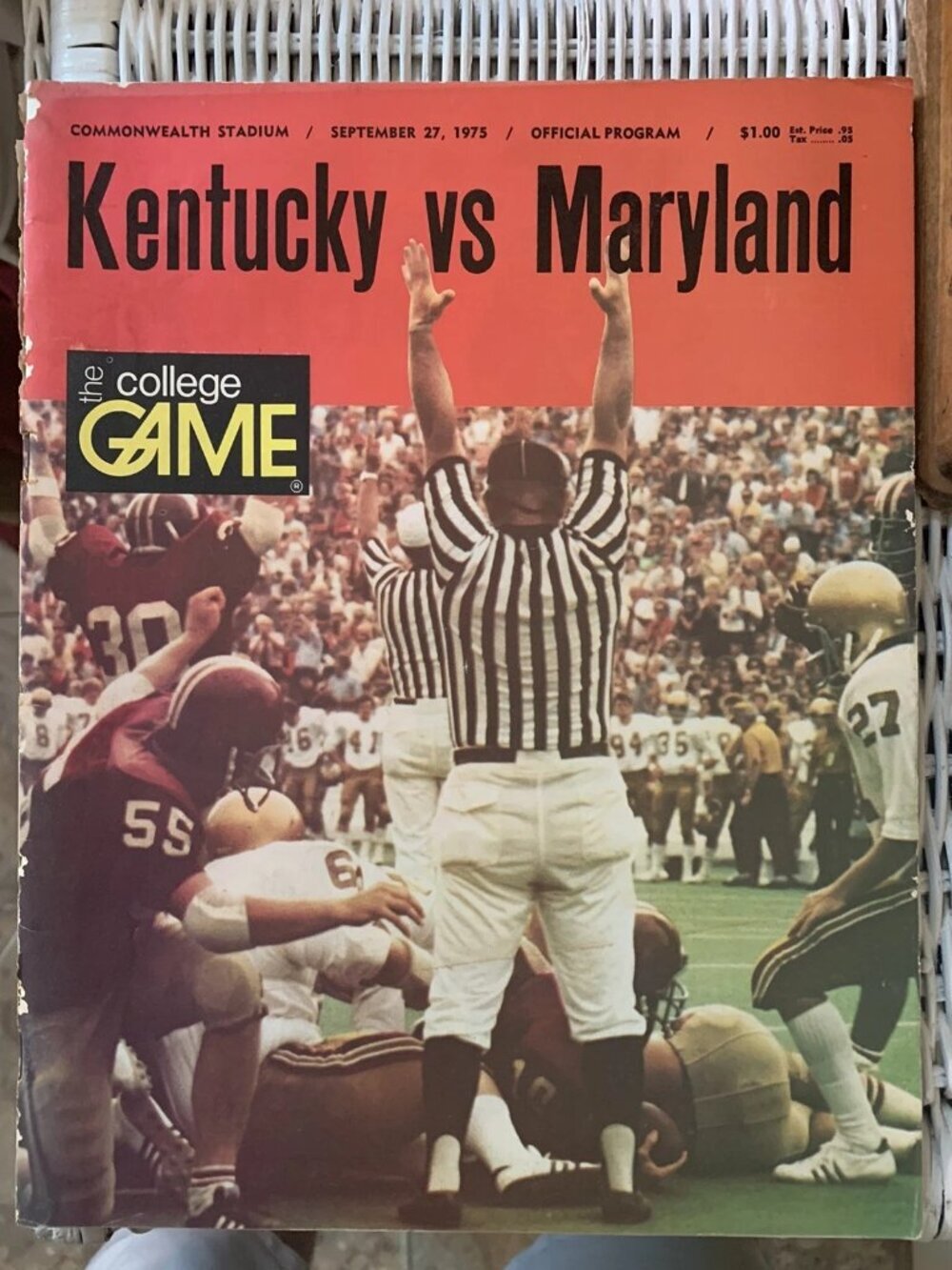 Kentucky Wildcats vs Maryland NCAA College Football Game Day Program 1975